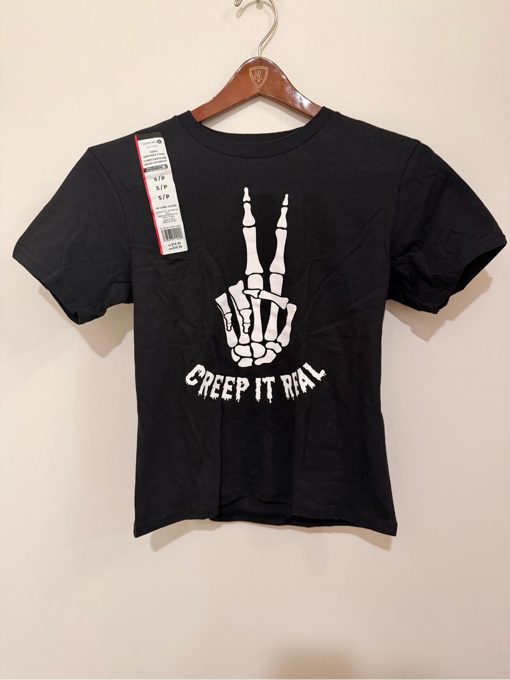 Celebrate It Halloween Skull Graphic T-Shirt Black Teens S Crew Neck